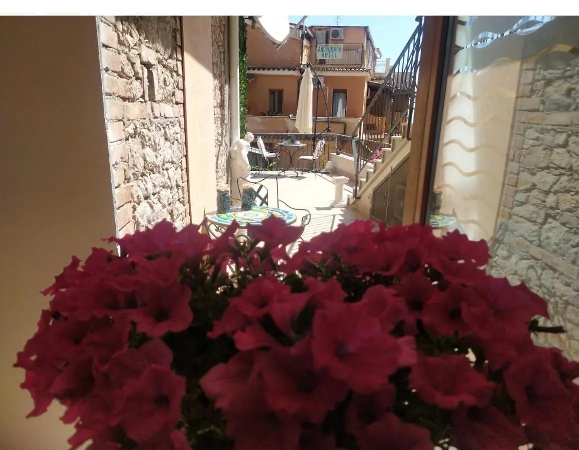 Apartment Marifra Garden Taormina Italy